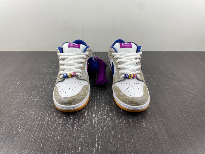rayssa leal x dunk low sb