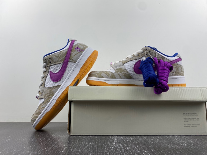 rayssa leal x dunk low sb