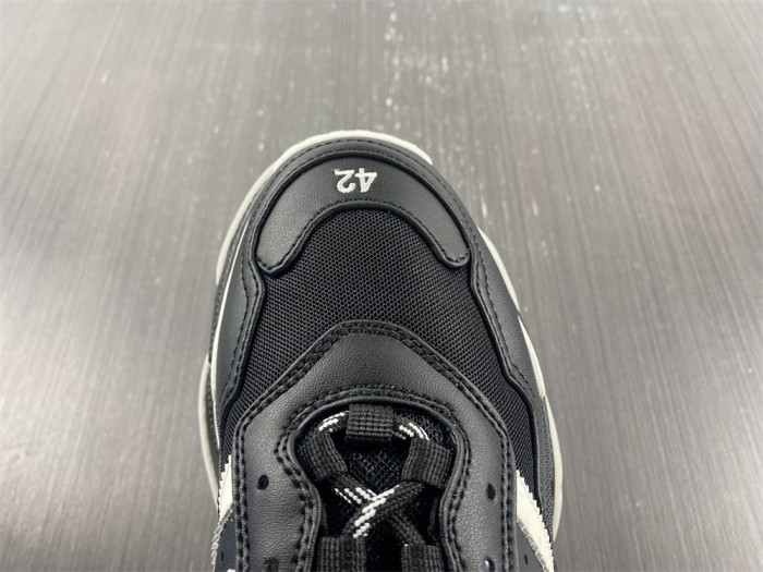 blcg sneaker triple.s sneakers l908-8906