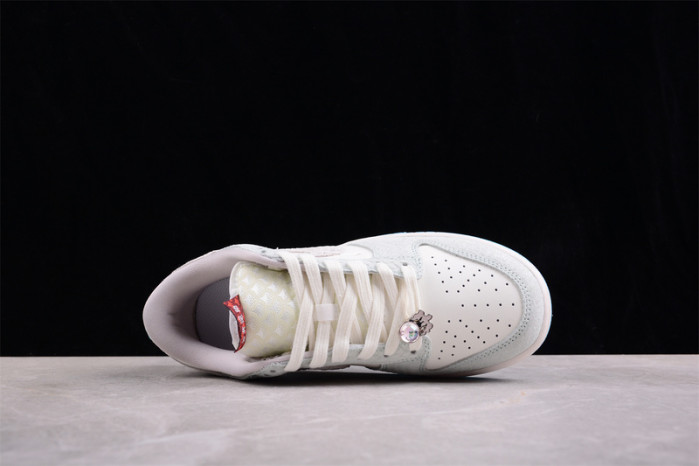 nike dunk low lx