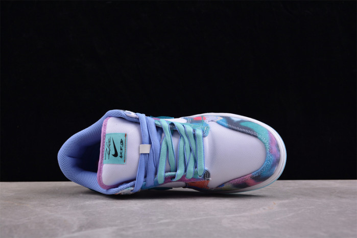 futura laboratories x nike dunk low sb