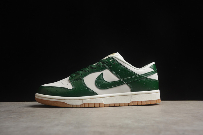 nike dunk low lx