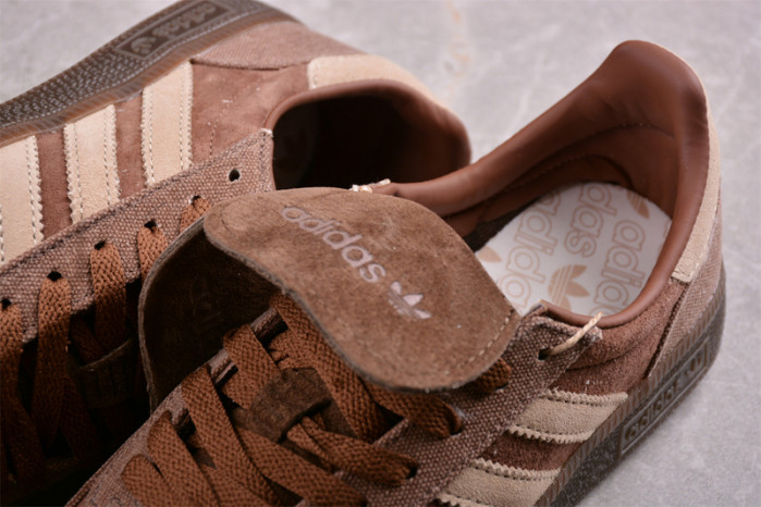 a*d*i*s handball spezial lt
