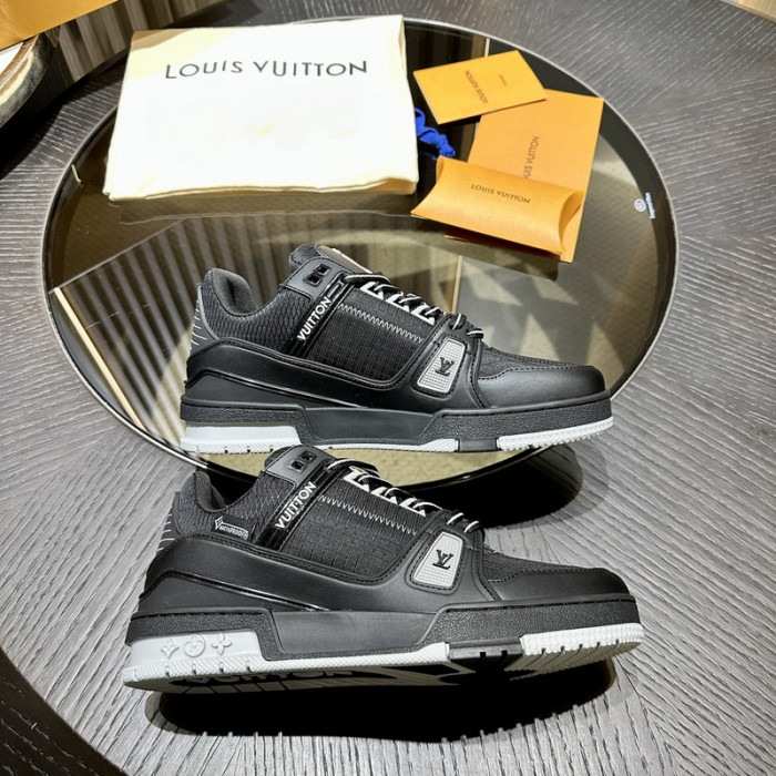 1V SNEAKERS 1V0425-160