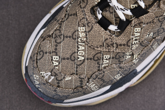 blcg sneaker triple.s.gomma