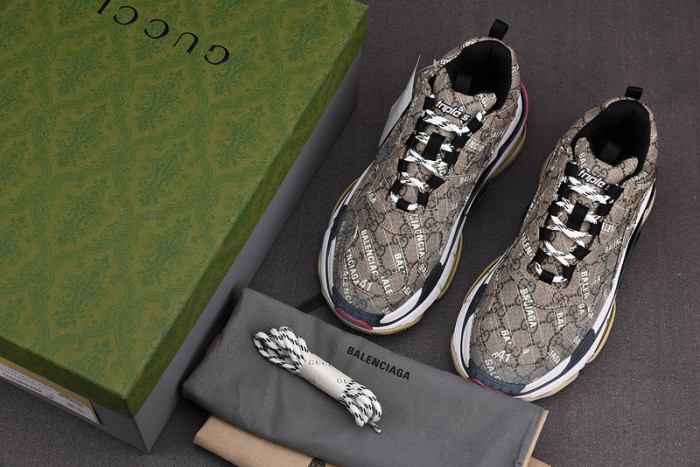 blcg sneaker triple.s.gomma