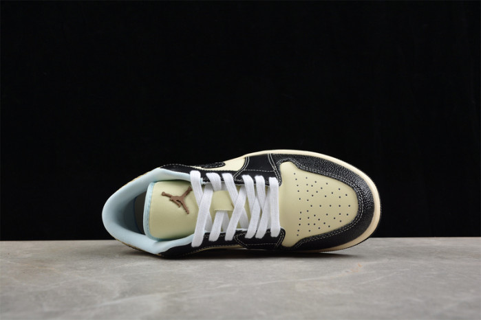 Air Jordan 1 Low SE 