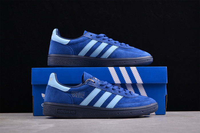 a*d*i*s handball spezial