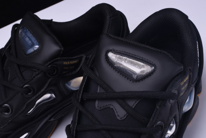 a*d*i*s ozweego bunny raf simons core black s81162